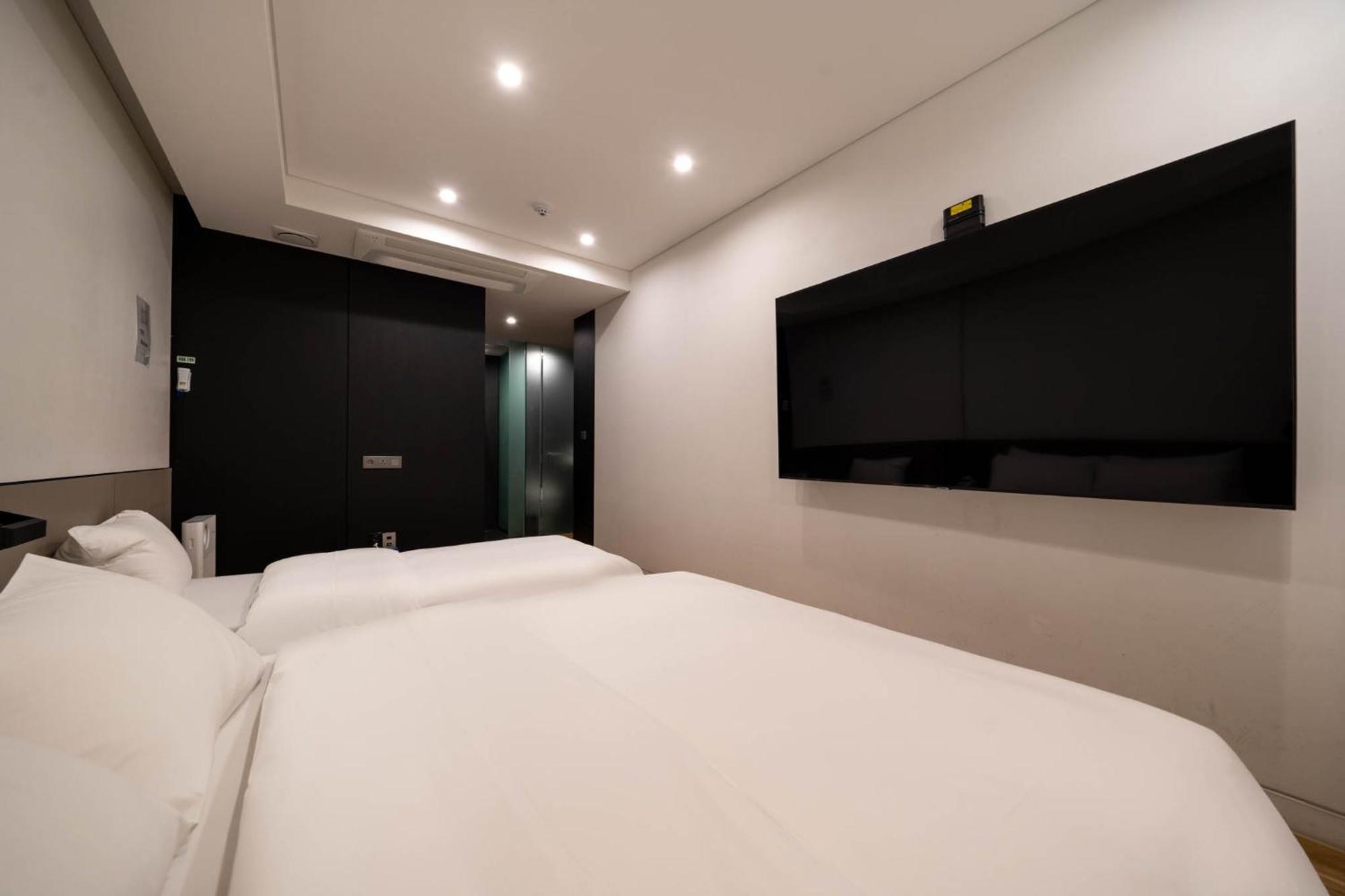 Amare Hotel Jongno Сеул Екстериор снимка