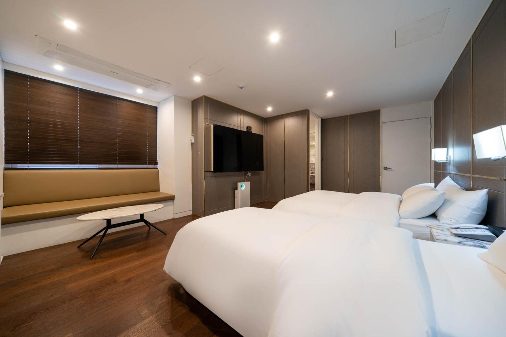Amare Hotel Jongno Сеул Екстериор снимка