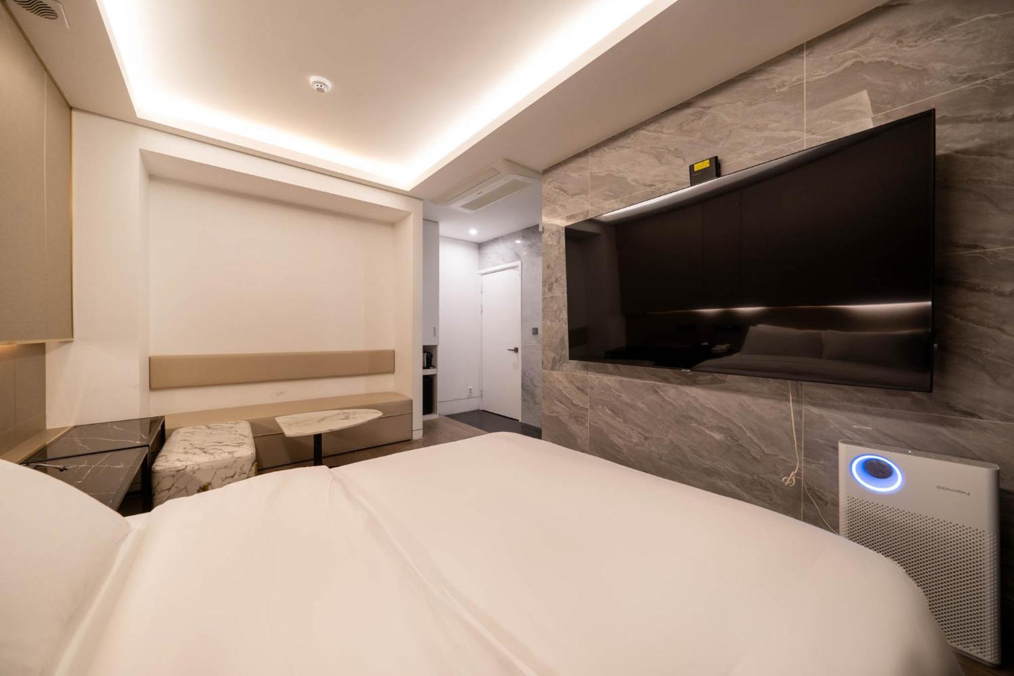 Amare Hotel Jongno Сеул Екстериор снимка