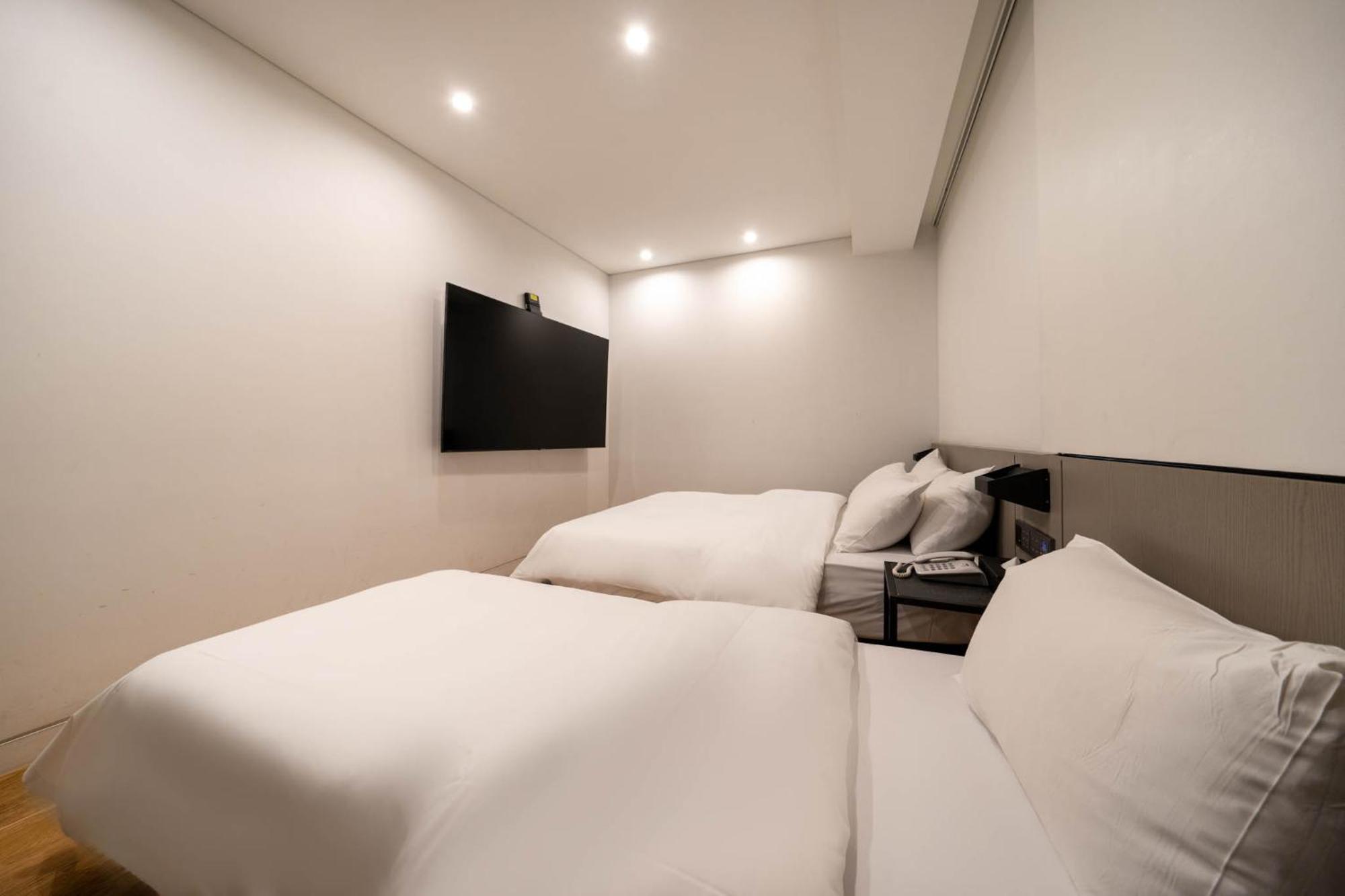 Amare Hotel Jongno Сеул Екстериор снимка